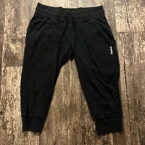 Reebok cropped Sweatpants